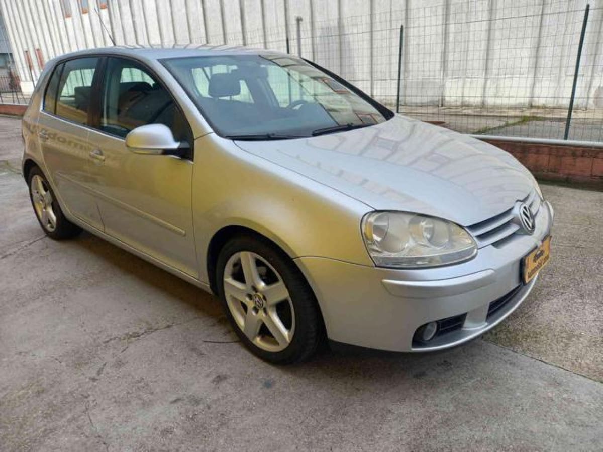 VOLKSWAGEN Golf 3ª serie 12