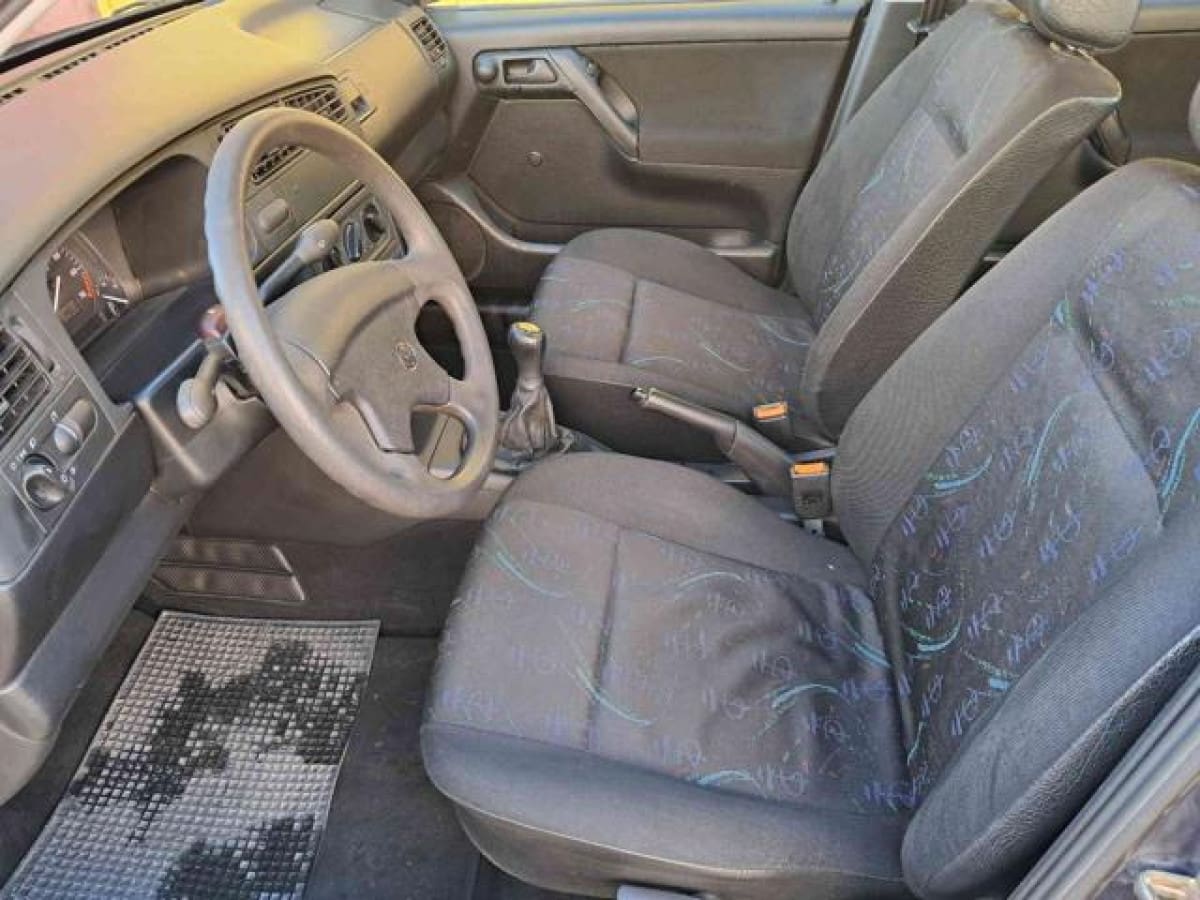 VOLKSWAGEN Golf 3ª serie 7