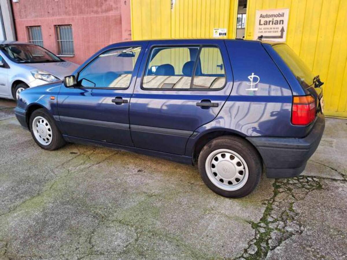 VOLKSWAGEN Golf 3ª serie 12