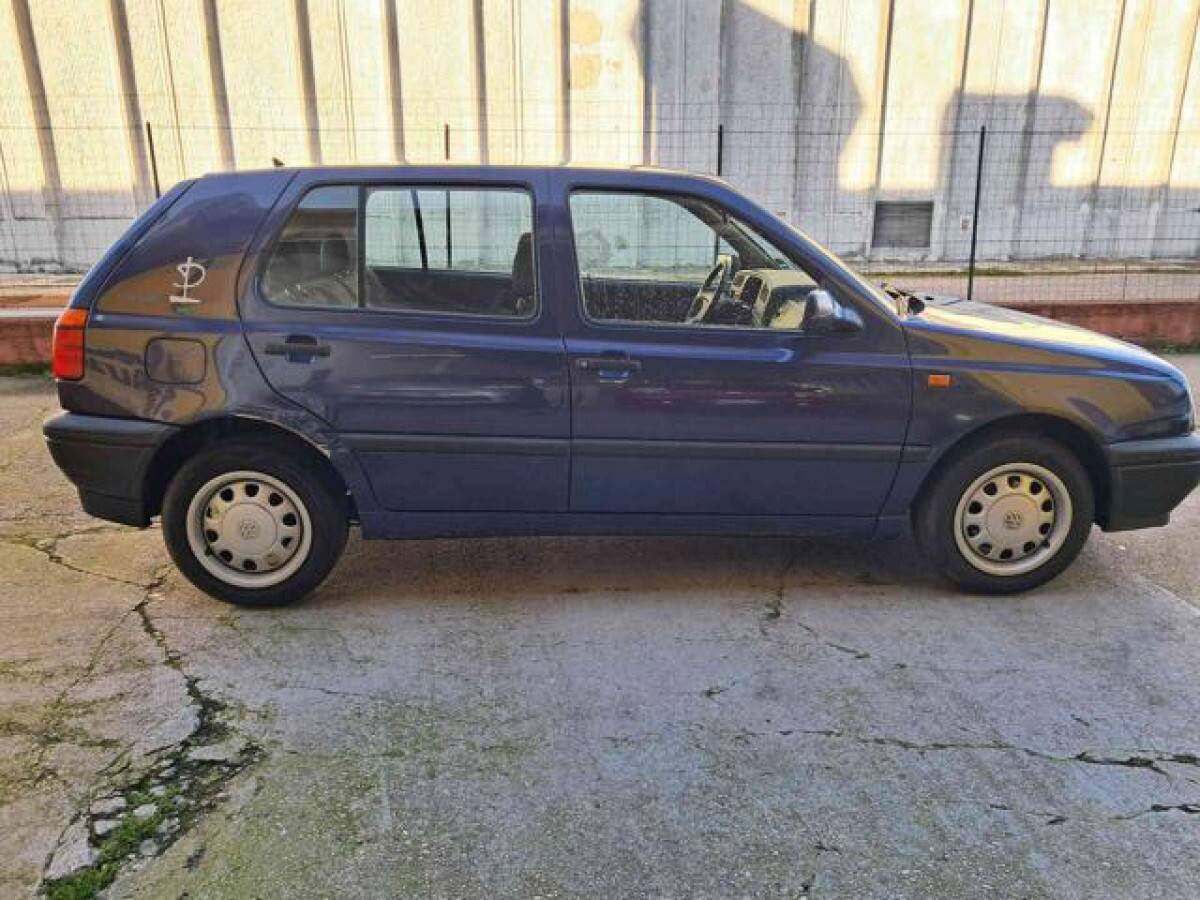 VOLKSWAGEN Golf 3ª serie 15