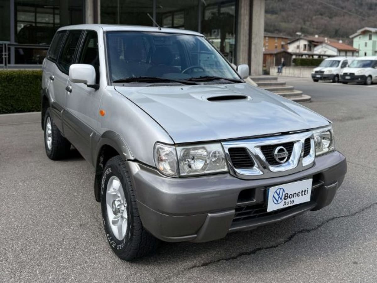 NISSAN Terrano I 109773678