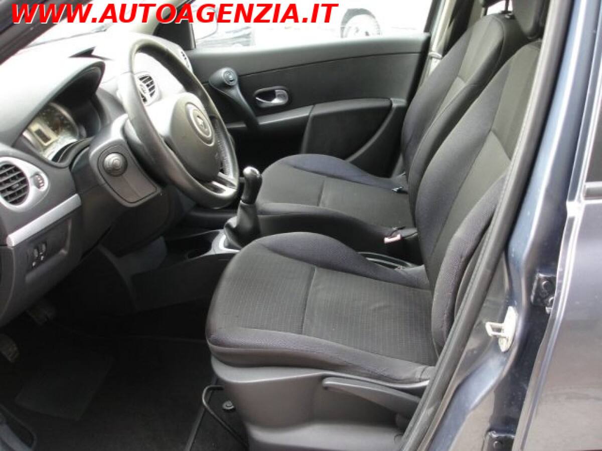 RENAULT Clio 2ª serie 12
