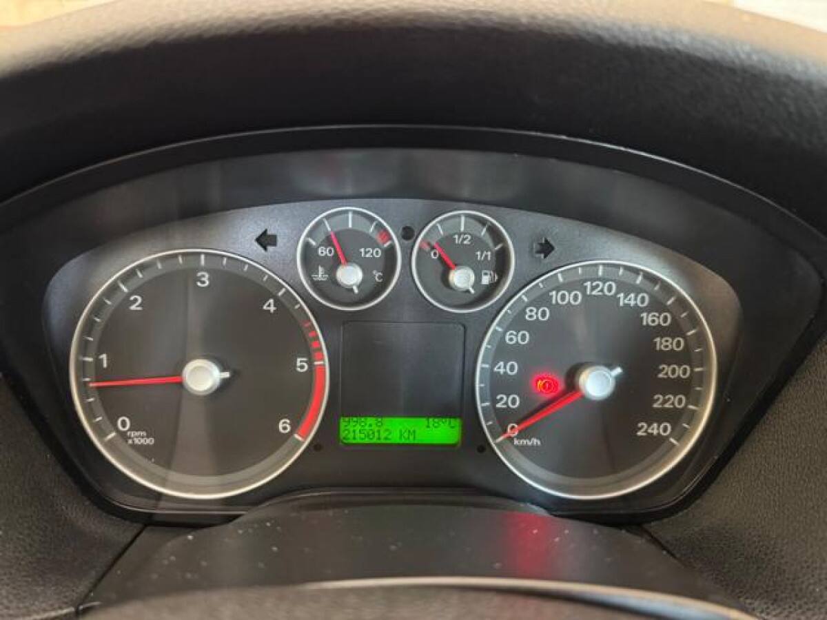 FORD Focus 1ª serie 12