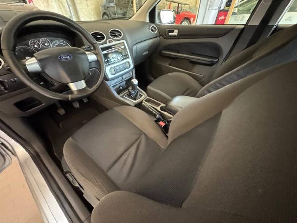 FORD Focus 1ª serie 13