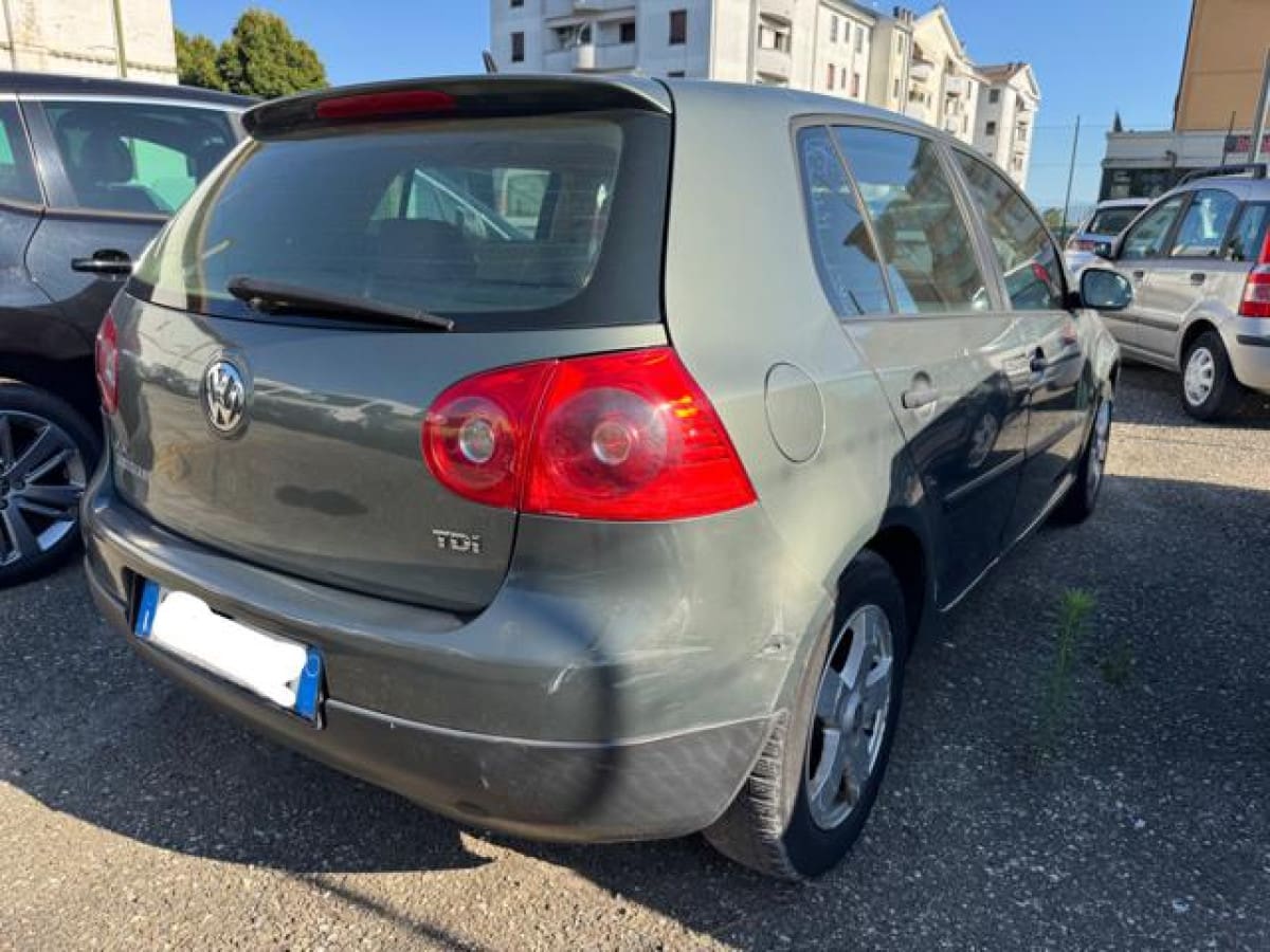 VOLKSWAGEN Golf 5ª serie 6