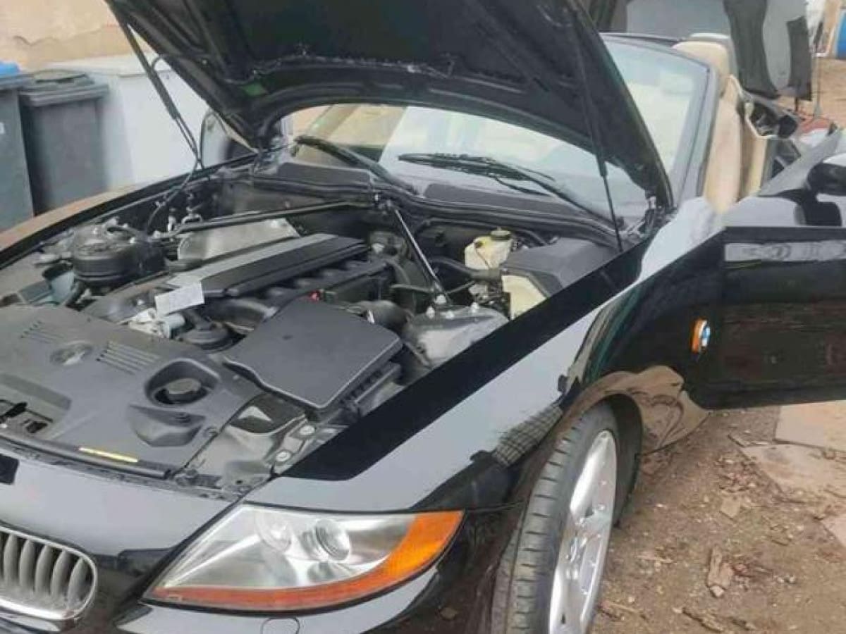 BMW Z4            (E85) 5