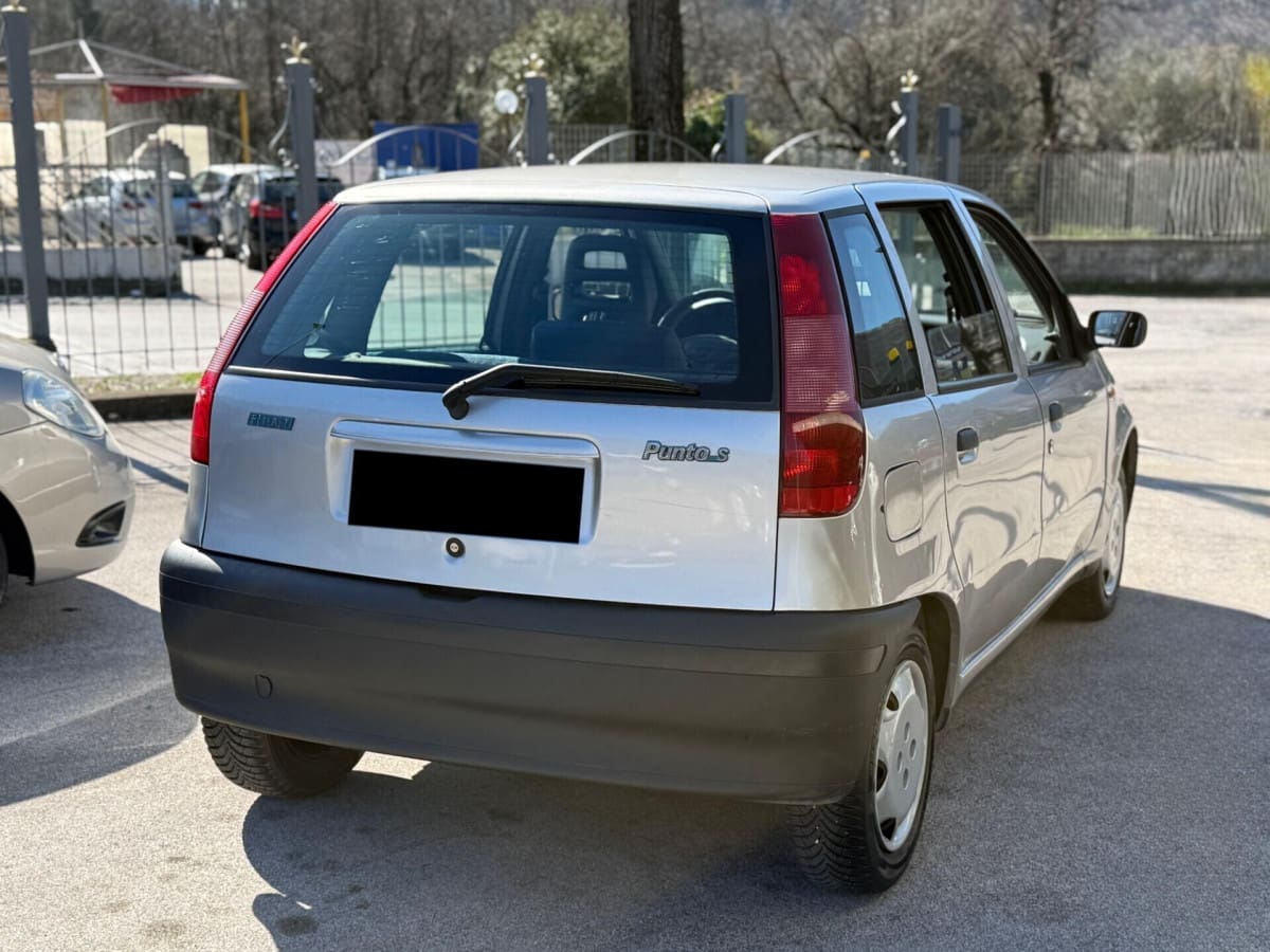 FIAT Punto 1ª serie 6