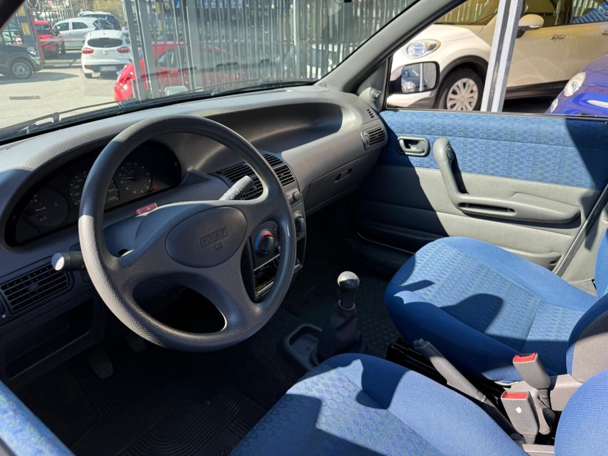 FIAT Punto 1ª serie 12