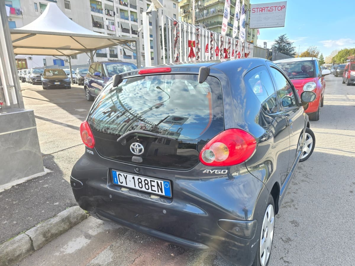 TOYOTA Aygo 1ª serie 6