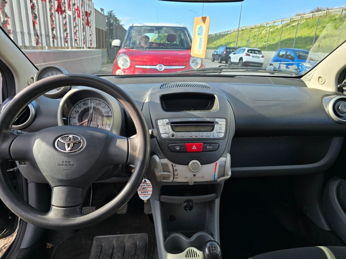 TOYOTA Aygo 1ª serie 7