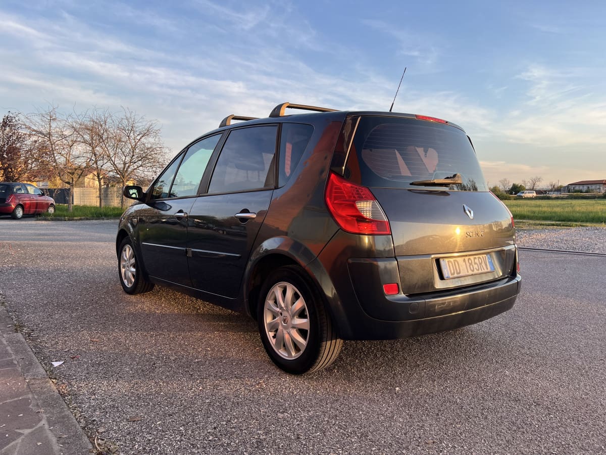 RENAULT Scénic 2ª serie 6