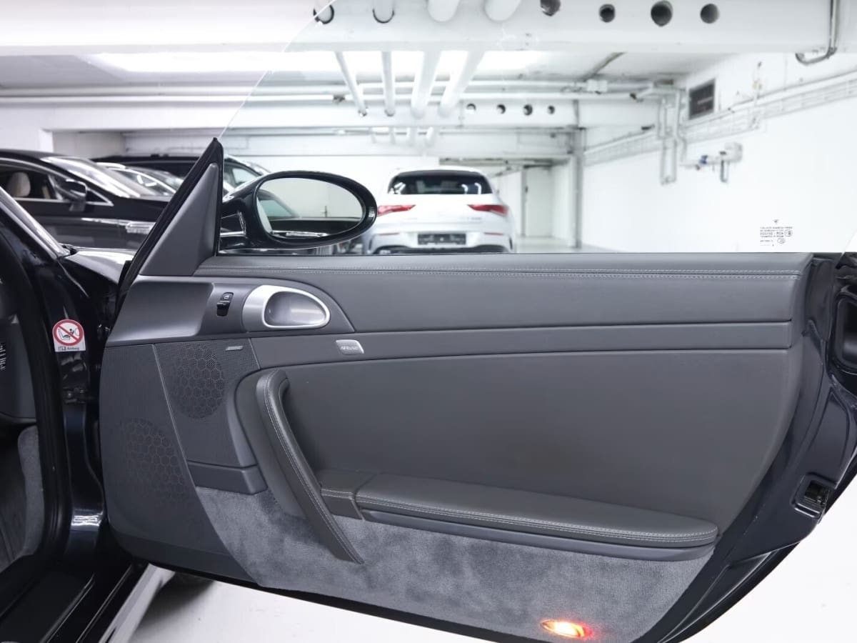 PORSCHE 911           (997) 5