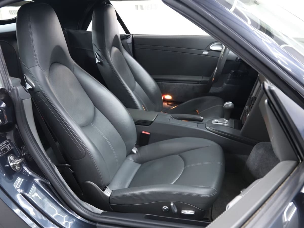 PORSCHE 911           (997) 6