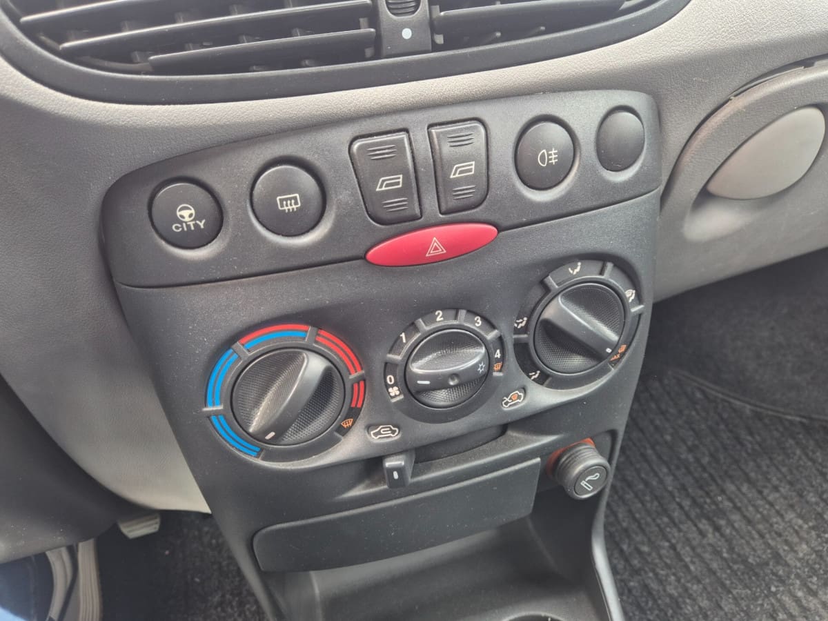 FIAT Punto 2ª serie 9