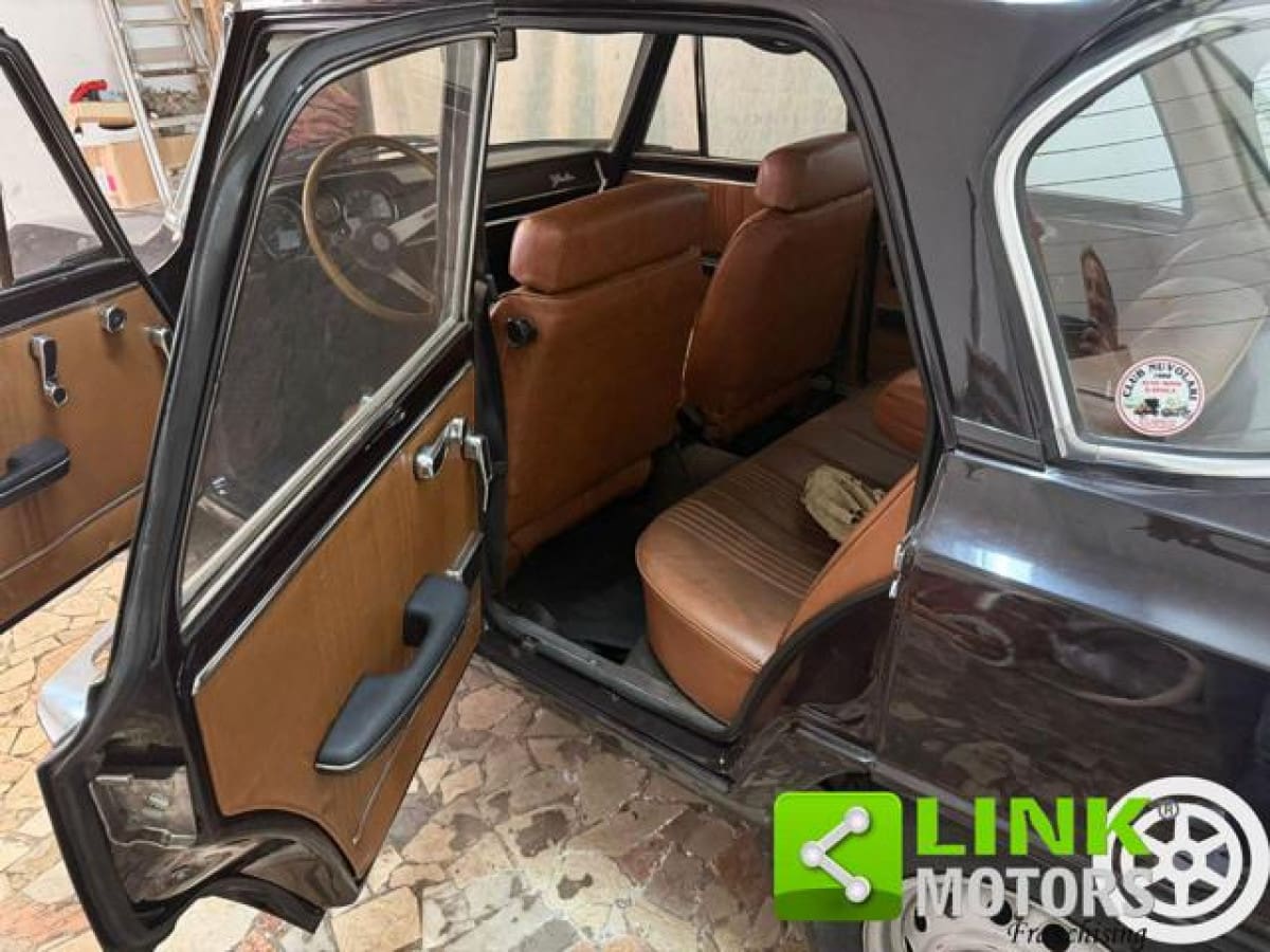 ALFA ROMEO Giulia Nuova Super 1300 9