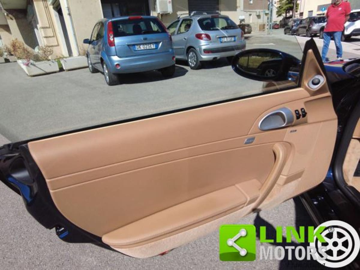 PORSCHE 911           (997) 5