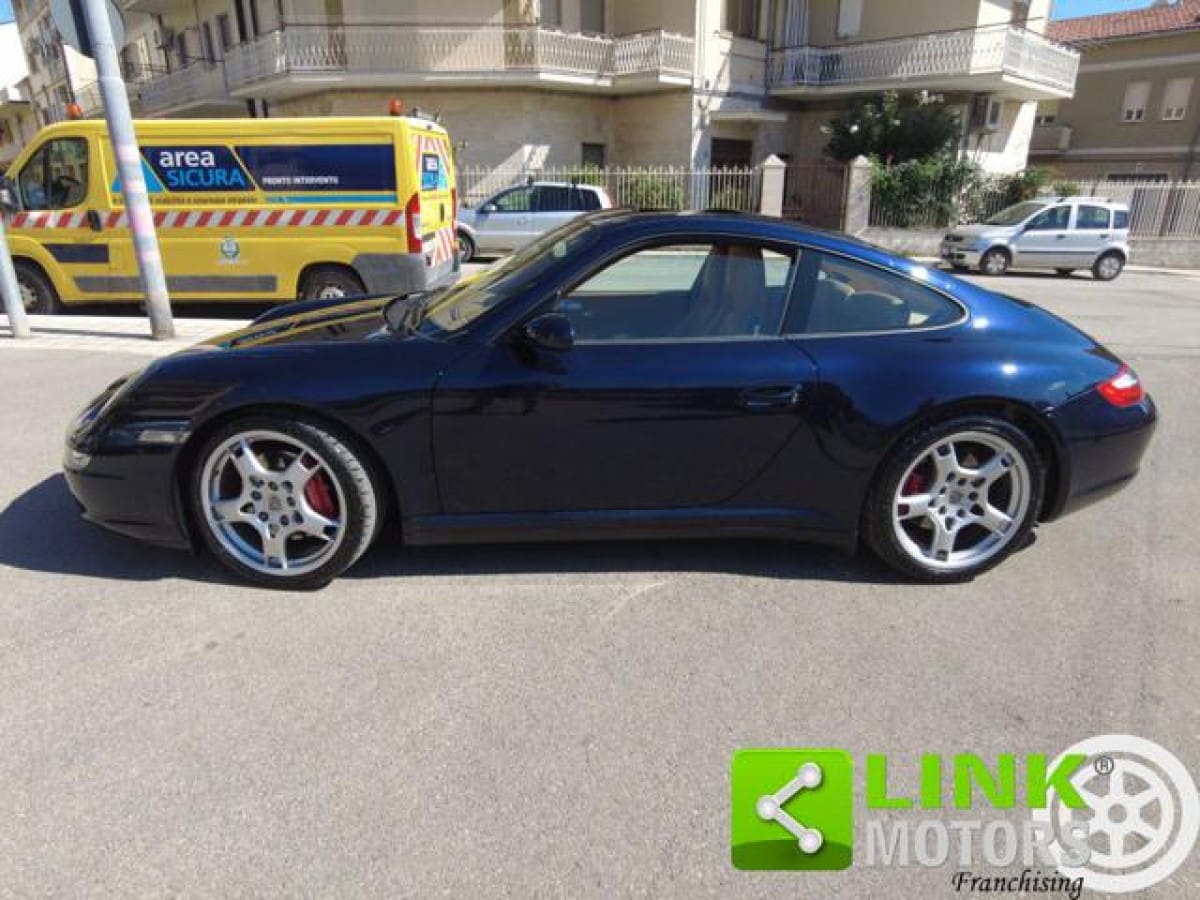 PORSCHE 911           (997) 9