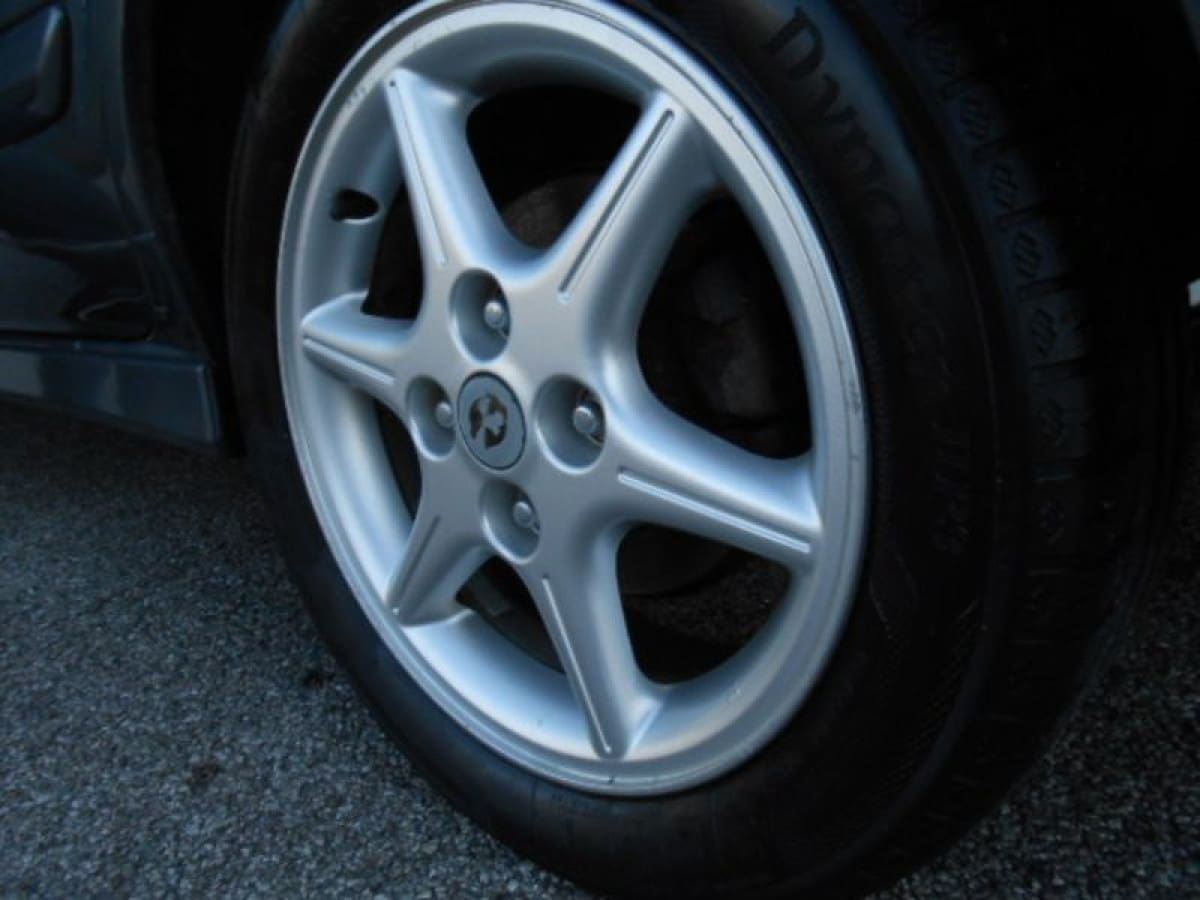 NISSAN Almera 2ª s./Tino 5