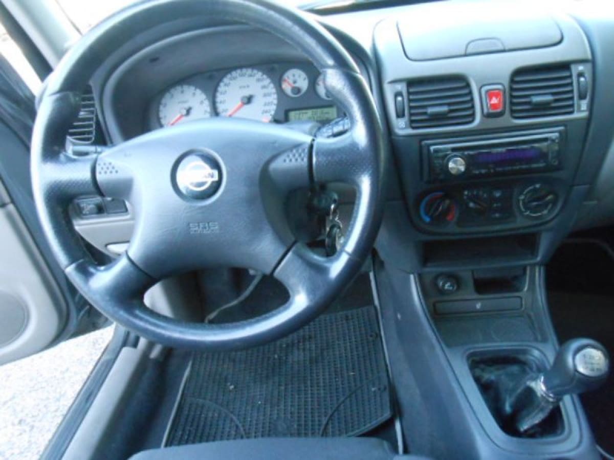 NISSAN Almera 2ª s./Tino 13