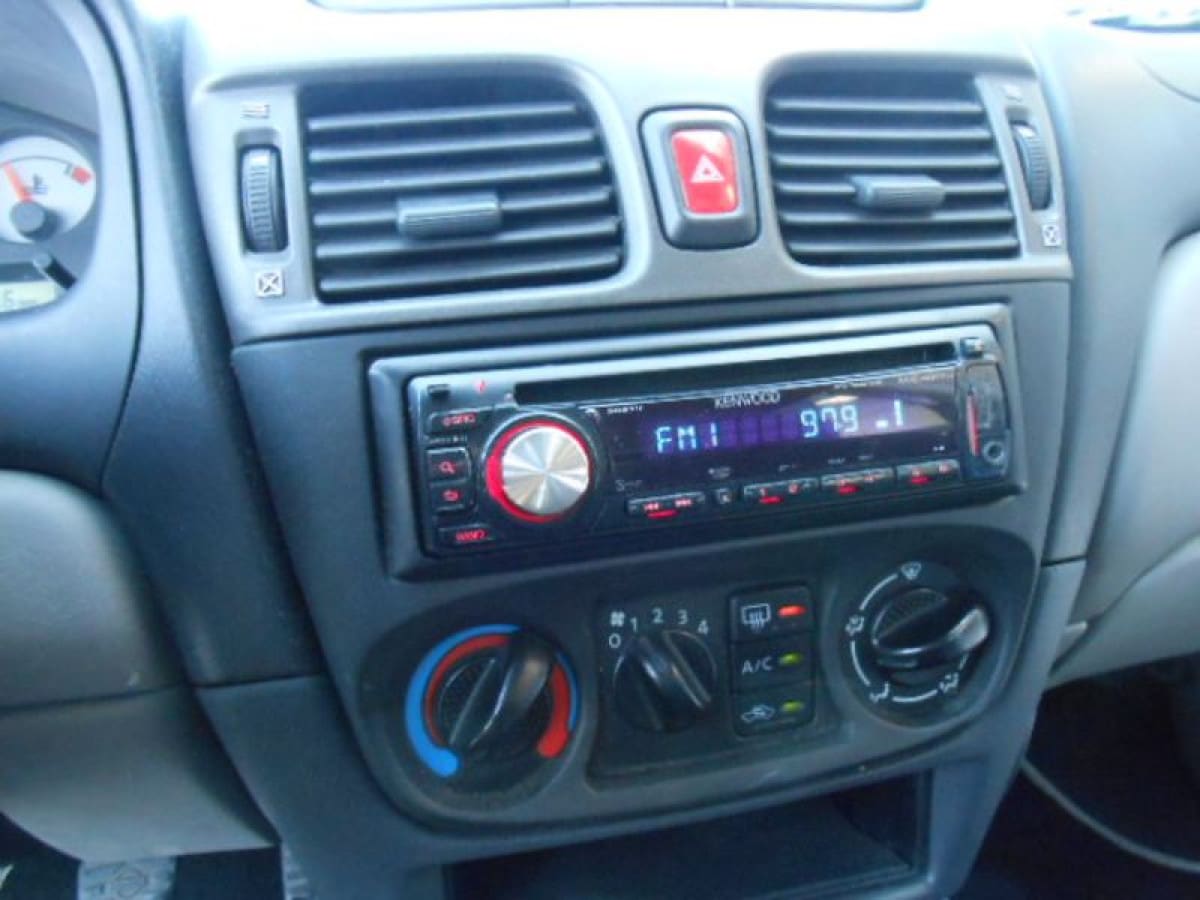 NISSAN Almera 2ª s./Tino 14