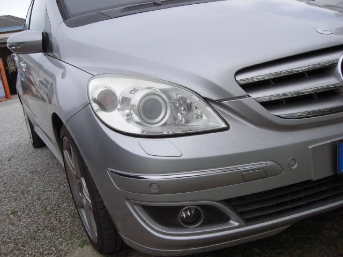 MERCEDES B 200 7