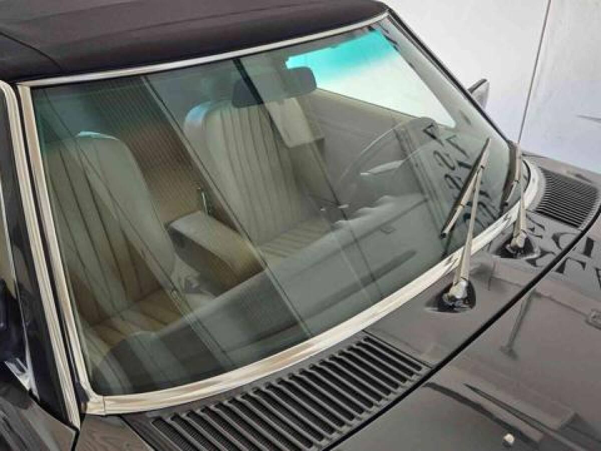 MERCEDES Serie SL     (R107) 6