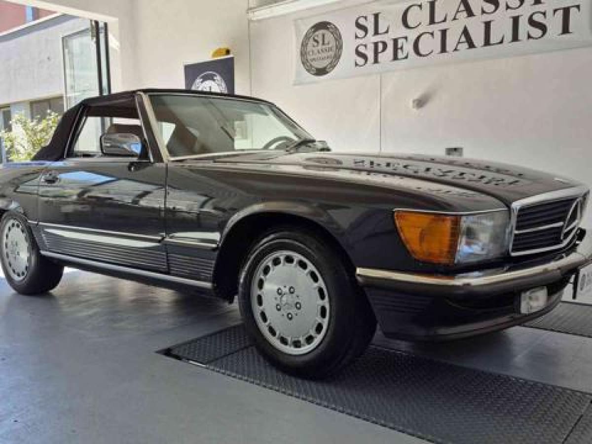 MERCEDES Serie SL     (R107) 12