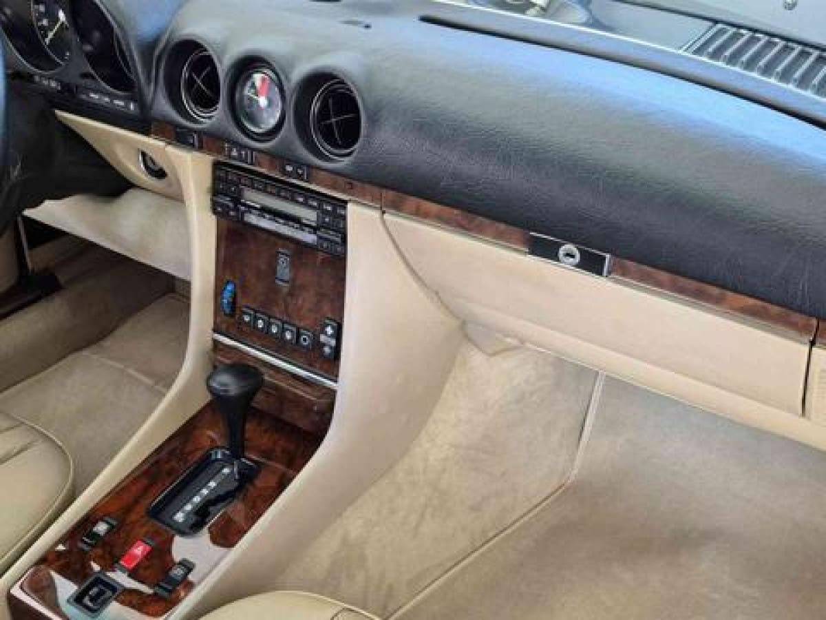 MERCEDES Serie SL     (R107) 13