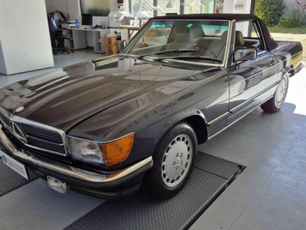 MERCEDES Serie SL     (R107) 15