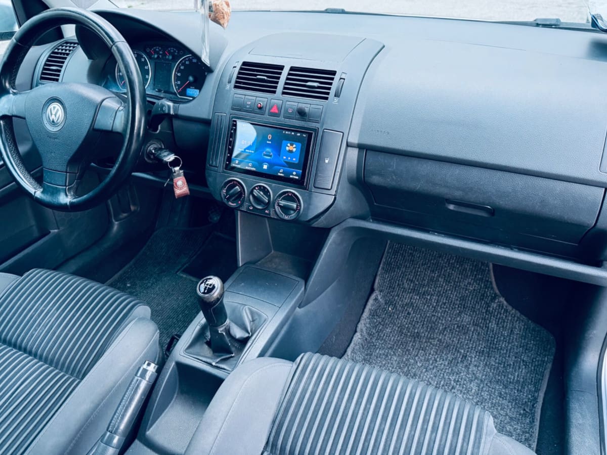 VOLKSWAGEN Polo 4ª serie 9