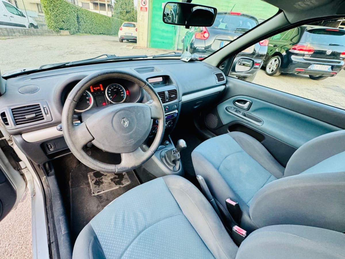 RENAULT Clio 2ª serie 5