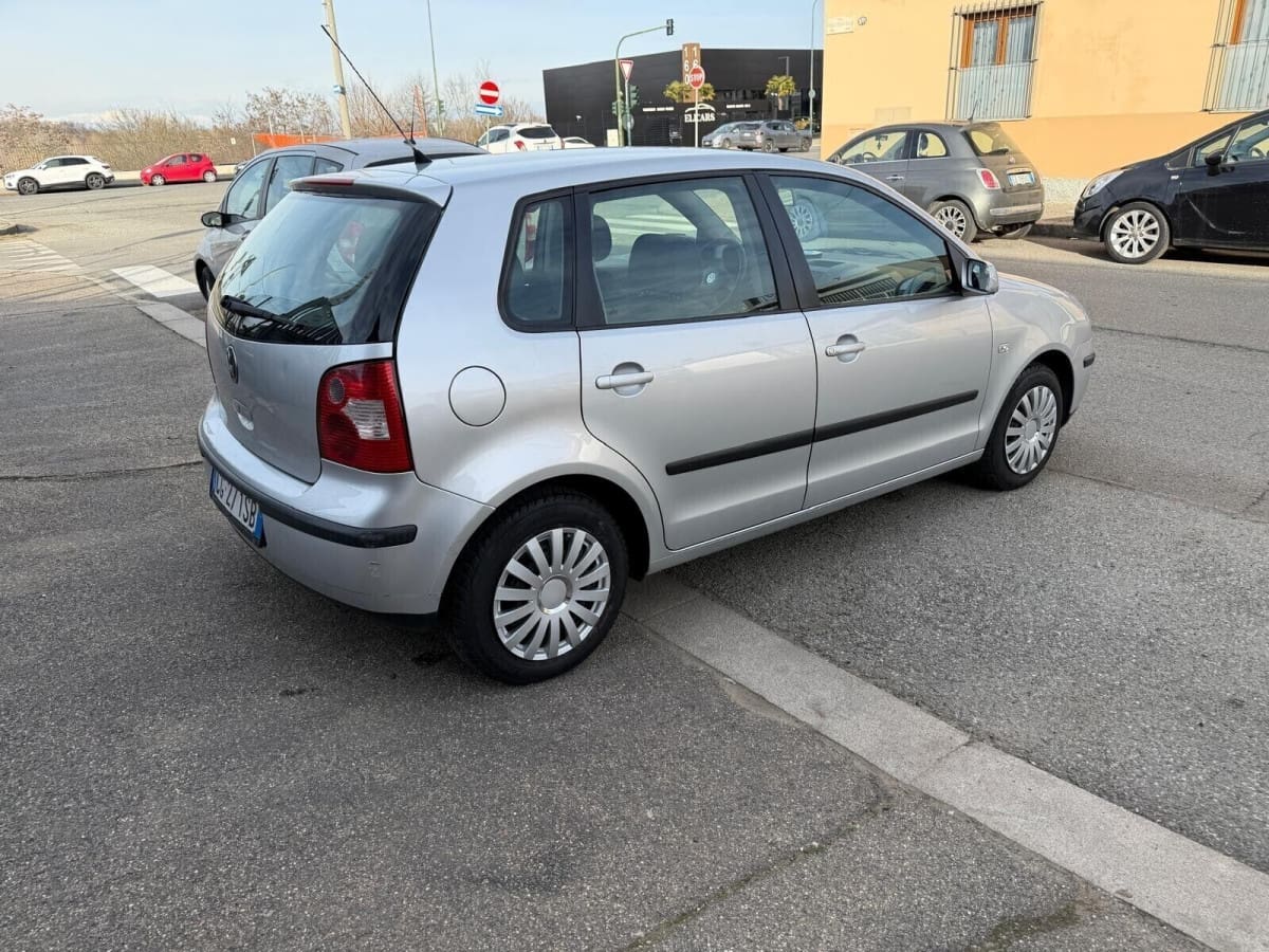 VOLKSWAGEN Polo 4ª serie 6