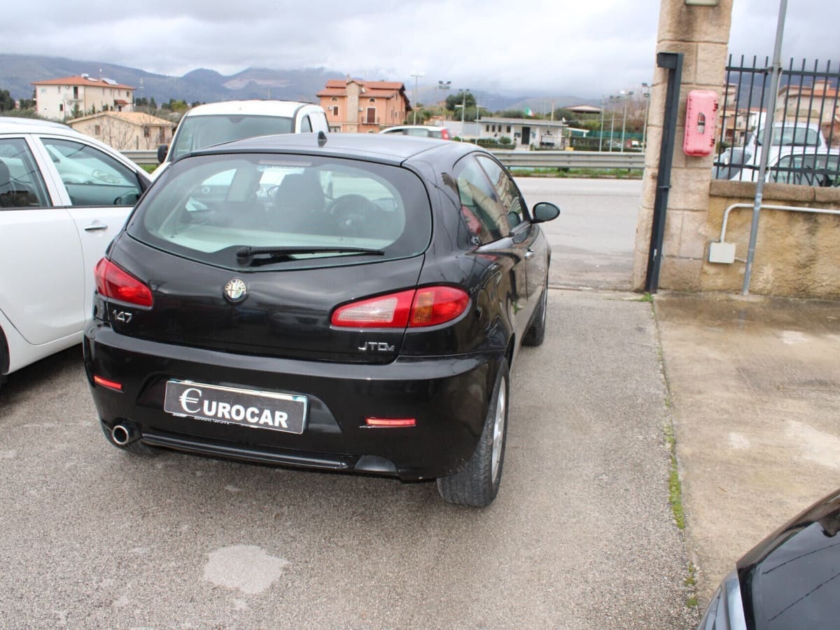 ALFA ROMEO 147 2ª serie 10