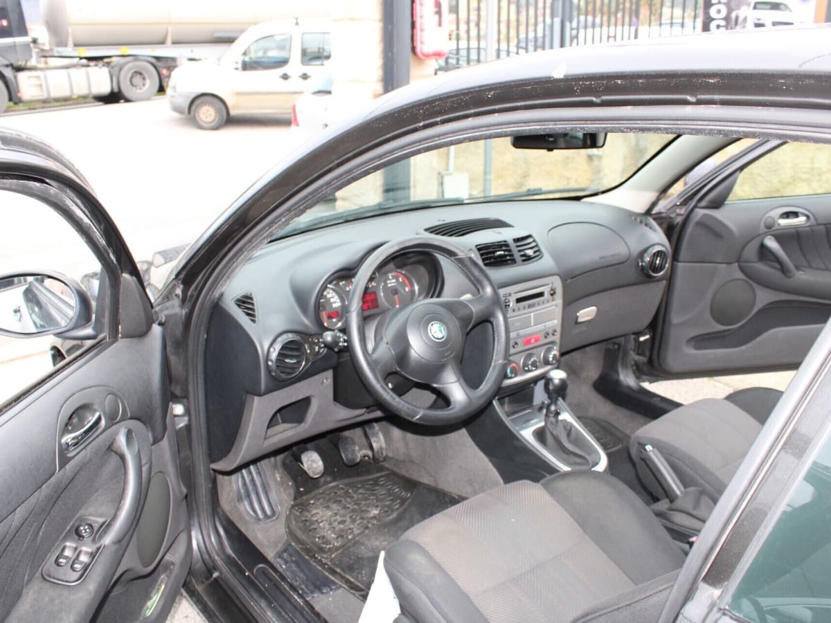 ALFA ROMEO 147 2ª serie 12