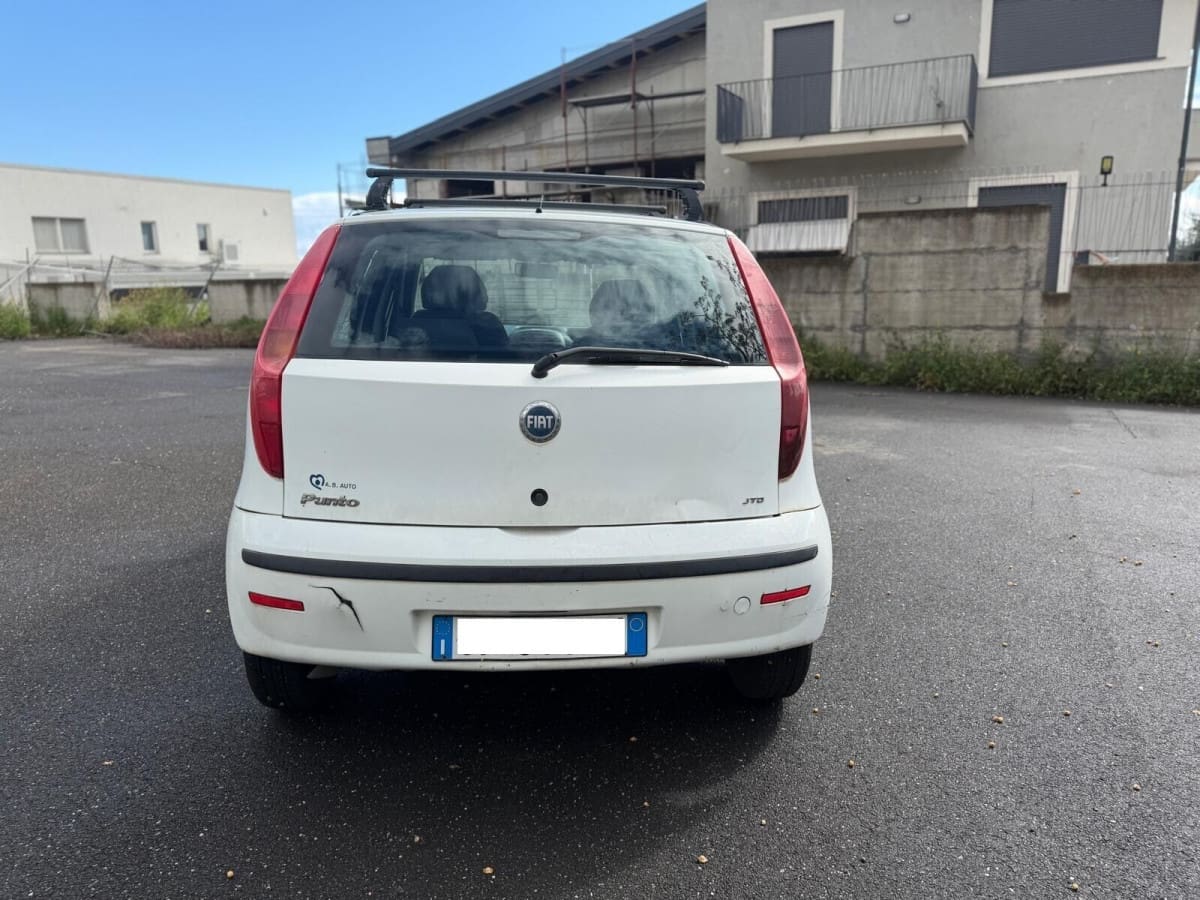 FIAT Punto 3ª serie 12