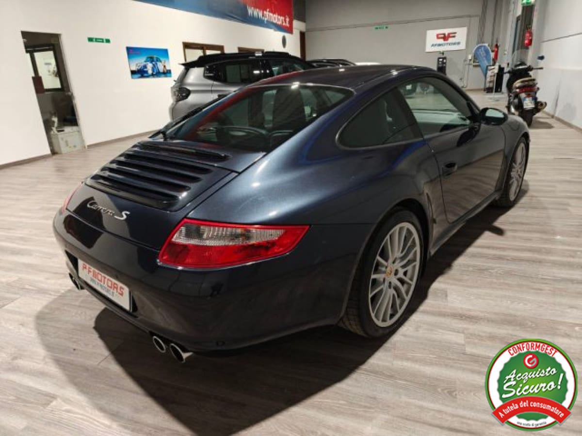 PORSCHE 911           (993) 10