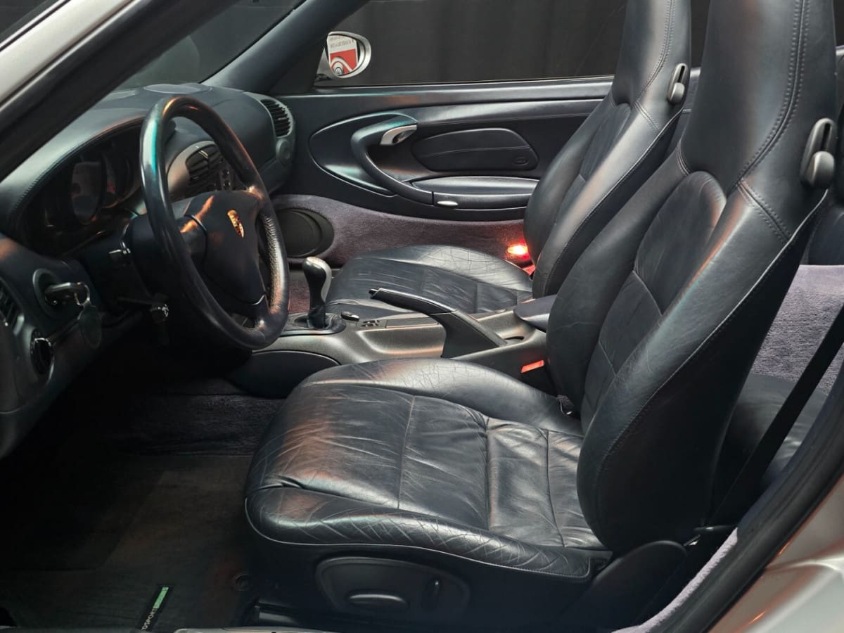 PORSCHE 911           (993) 4