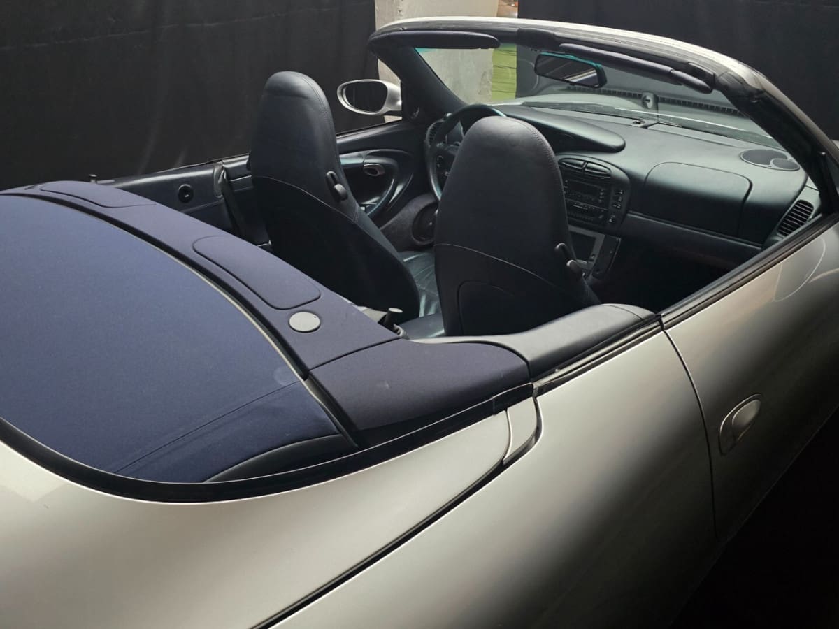 PORSCHE 911           (993) 7