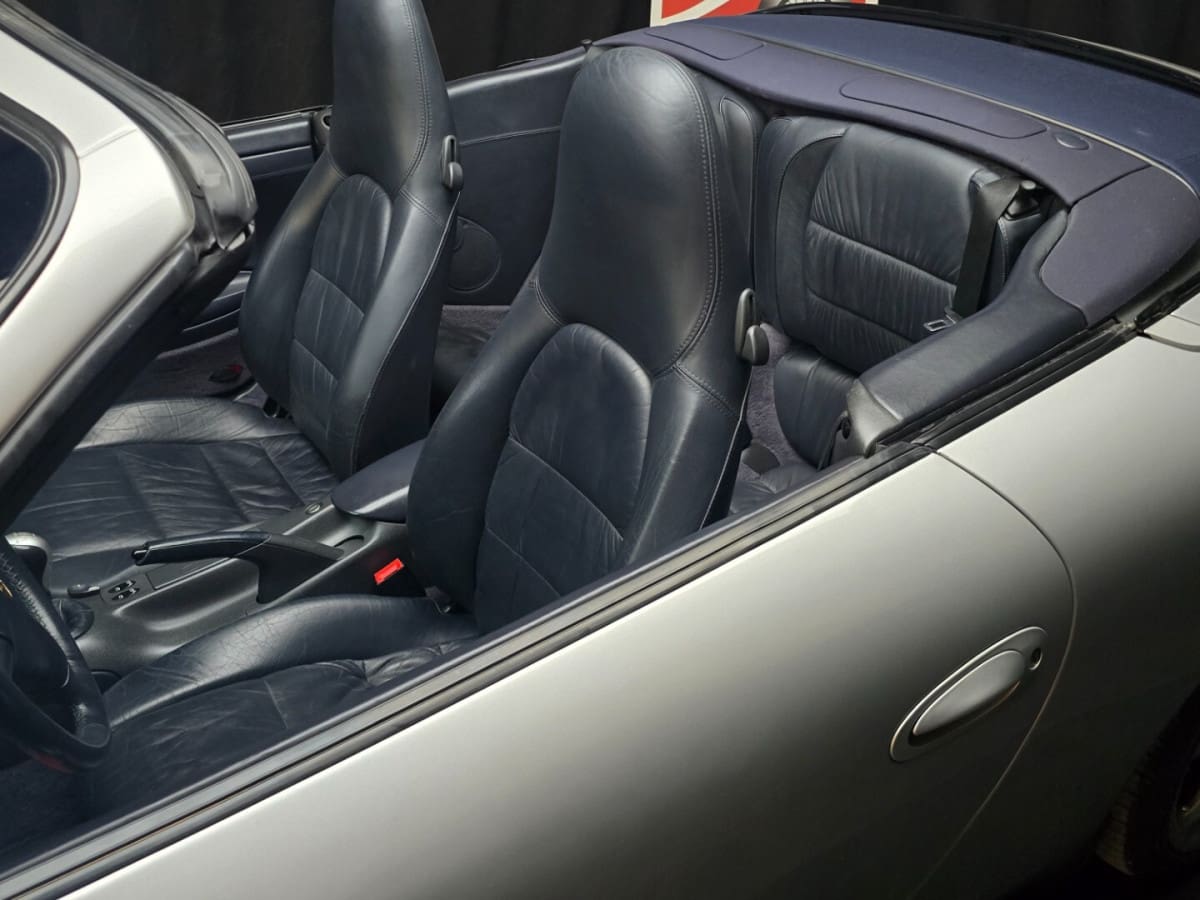 PORSCHE 911           (993) 11