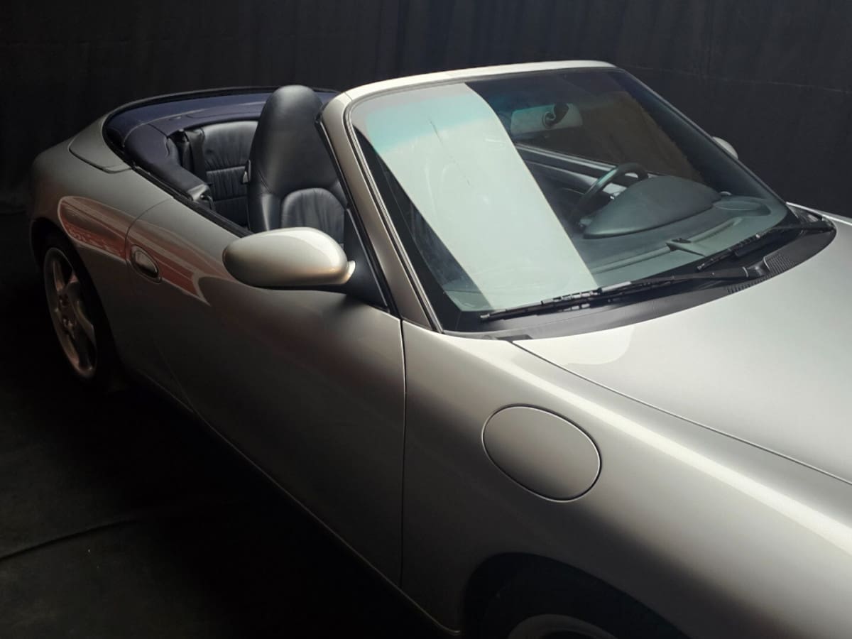 PORSCHE 911           (993) 17