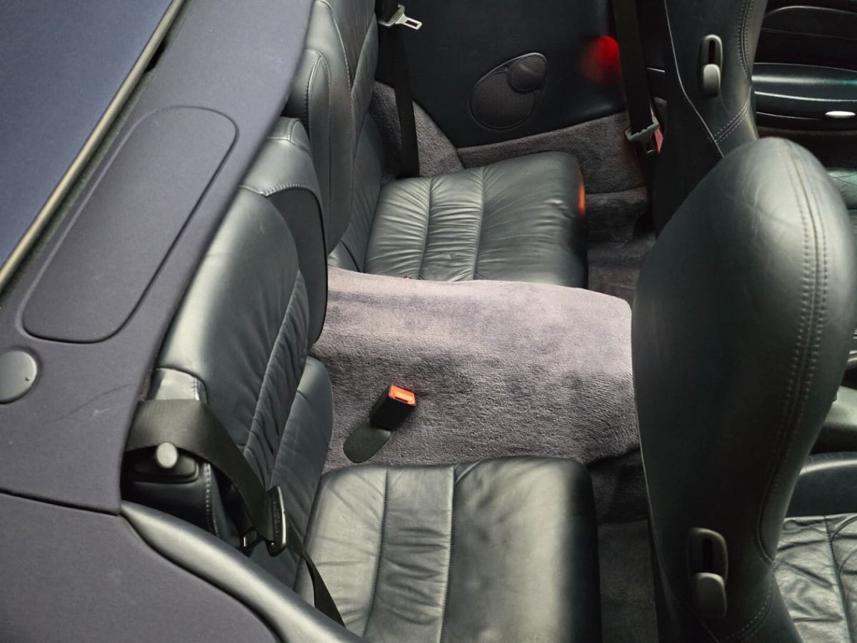 PORSCHE 911           (993) 21