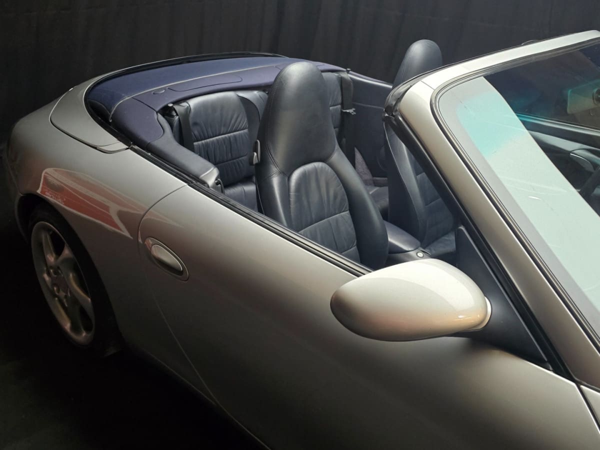 PORSCHE 911           (993) 25