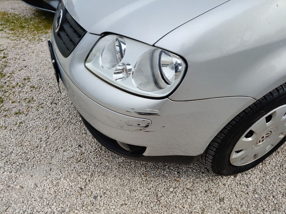 VOLKSWAGEN Touran 15