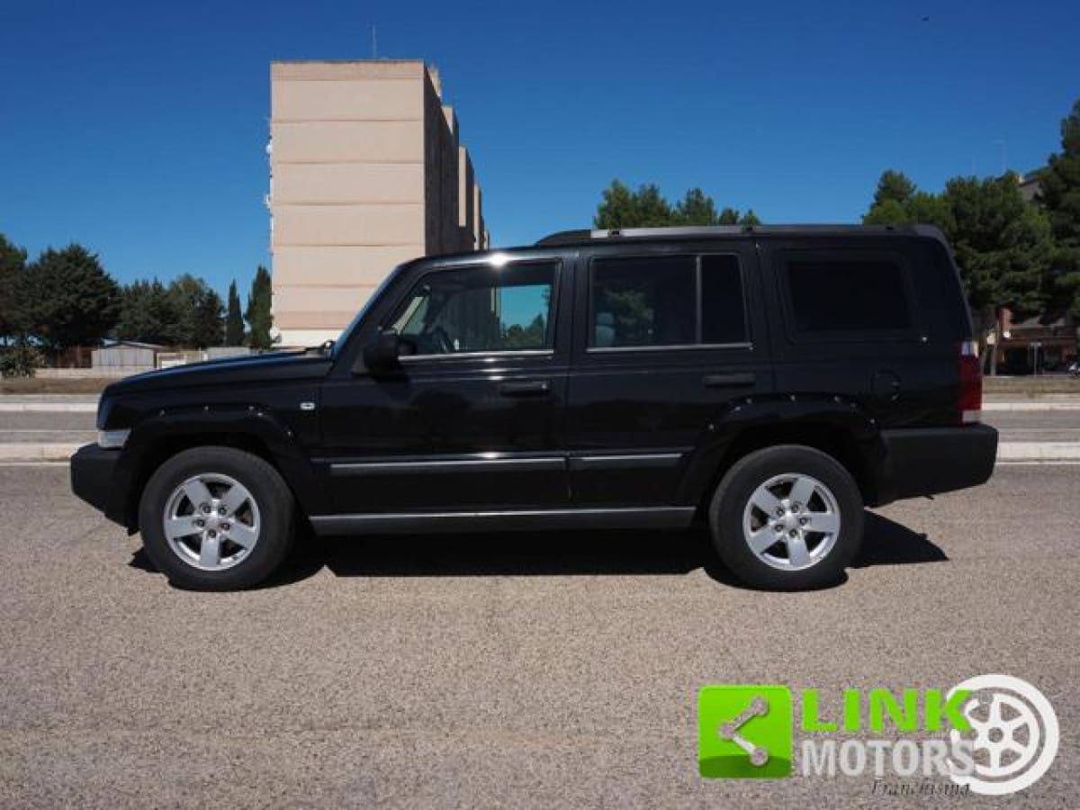 JEEP Commander 15