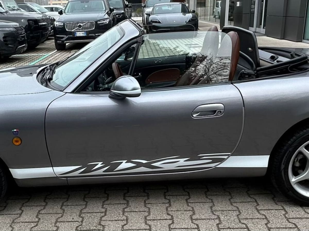 MAZDA MX-5 1ª serie 6