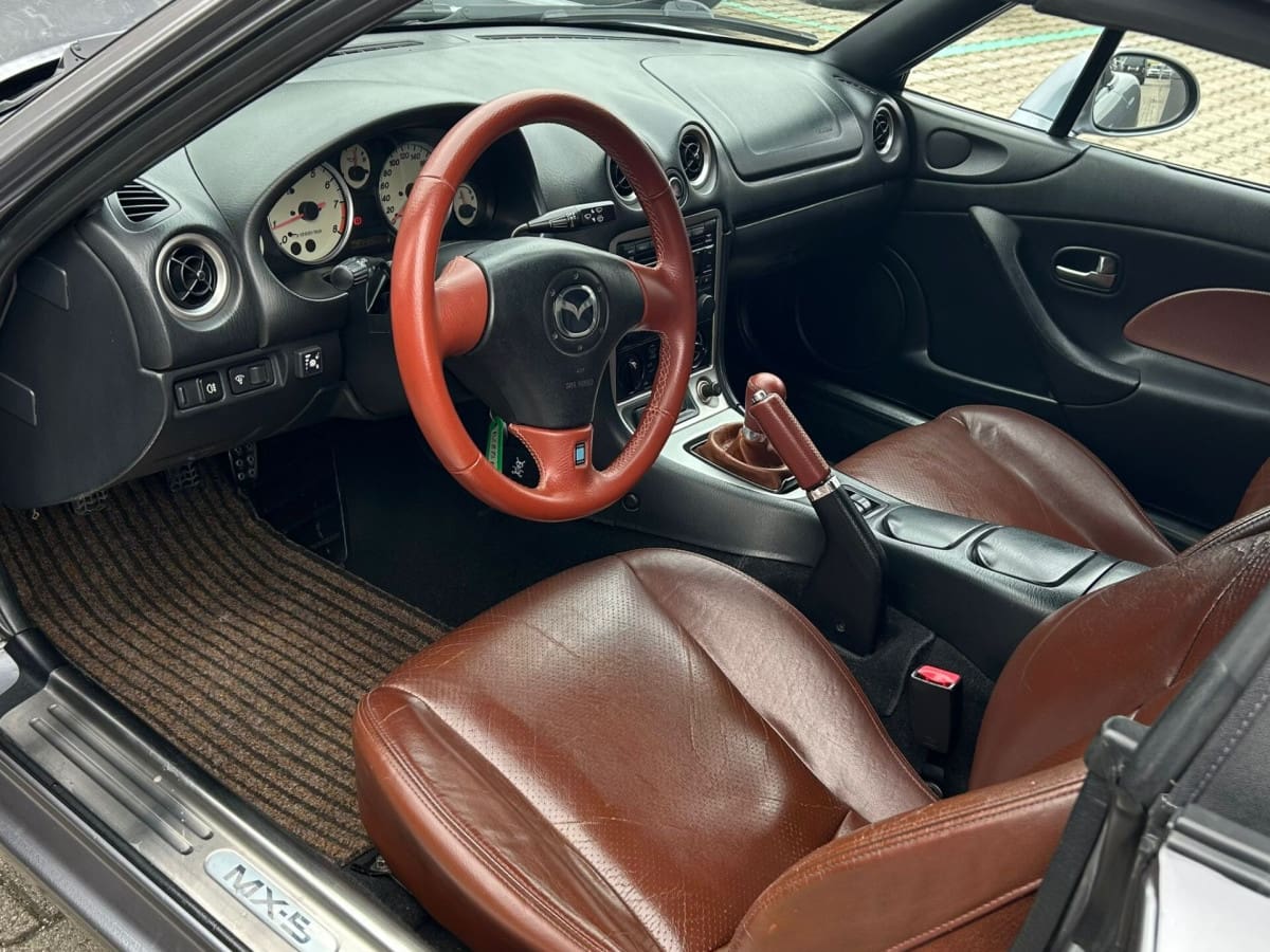 MAZDA MX-5 1ª serie 11