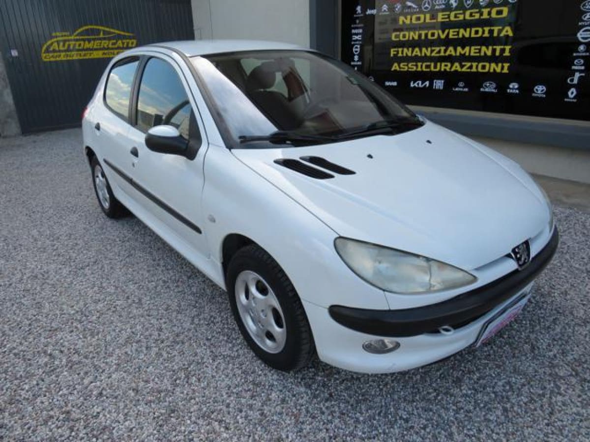PEUGEOT 206 8