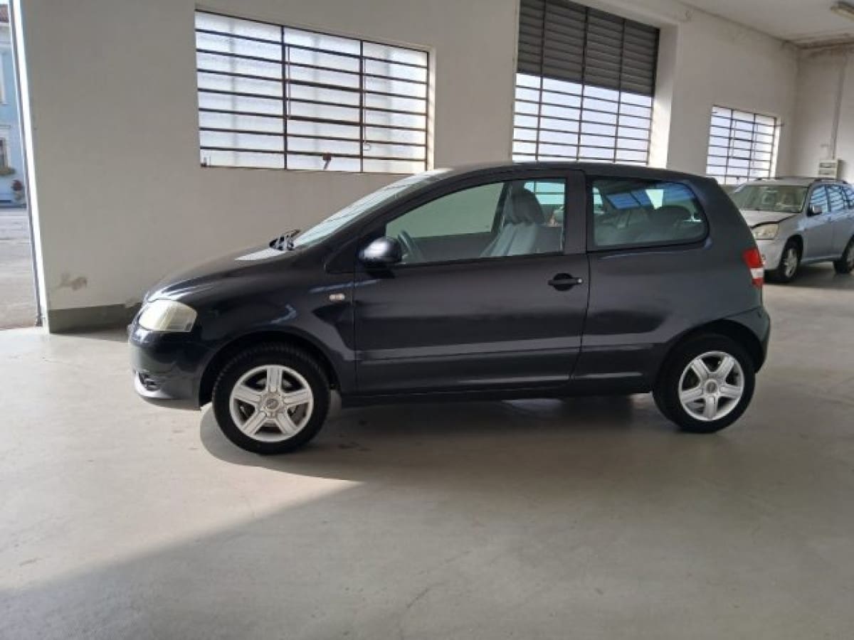 VOLKSWAGEN Fox 109801028