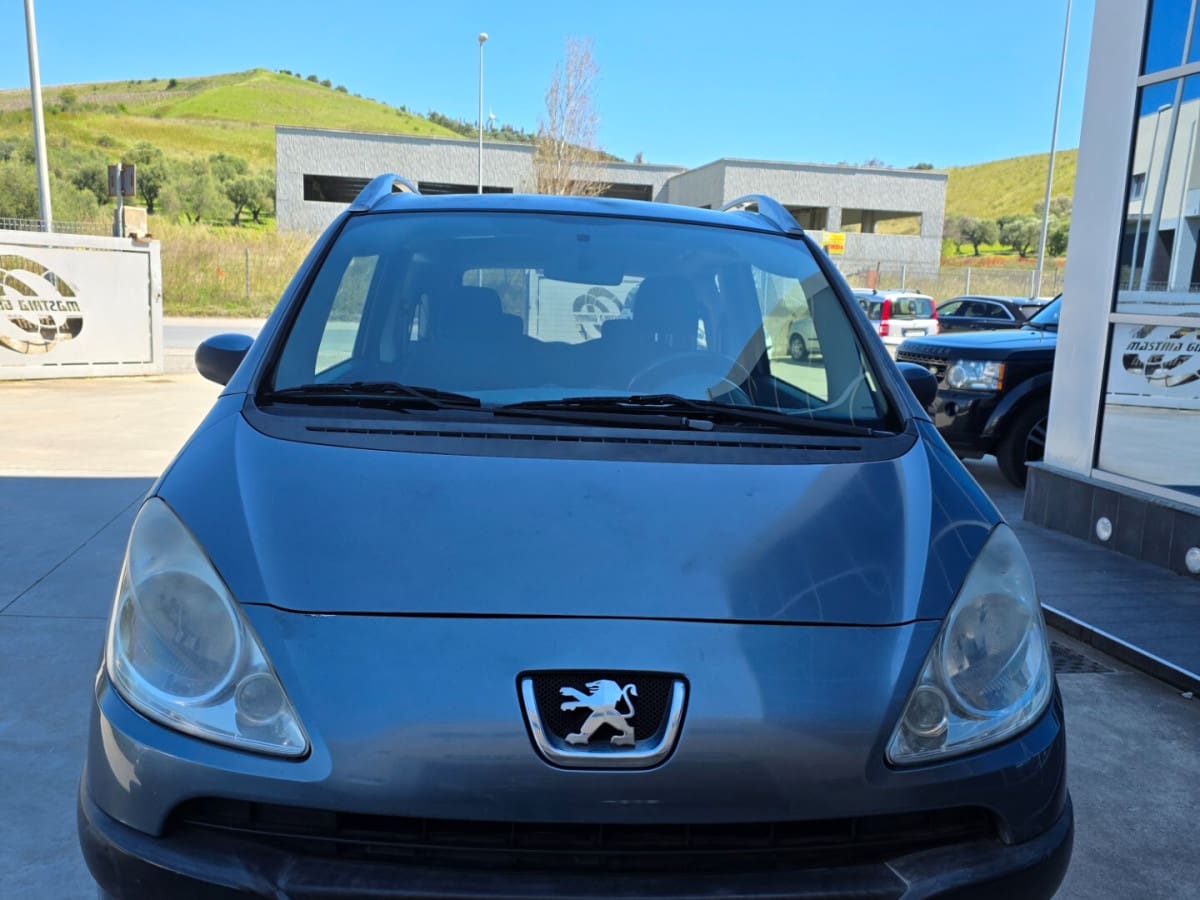 PEUGEOT 1007 2