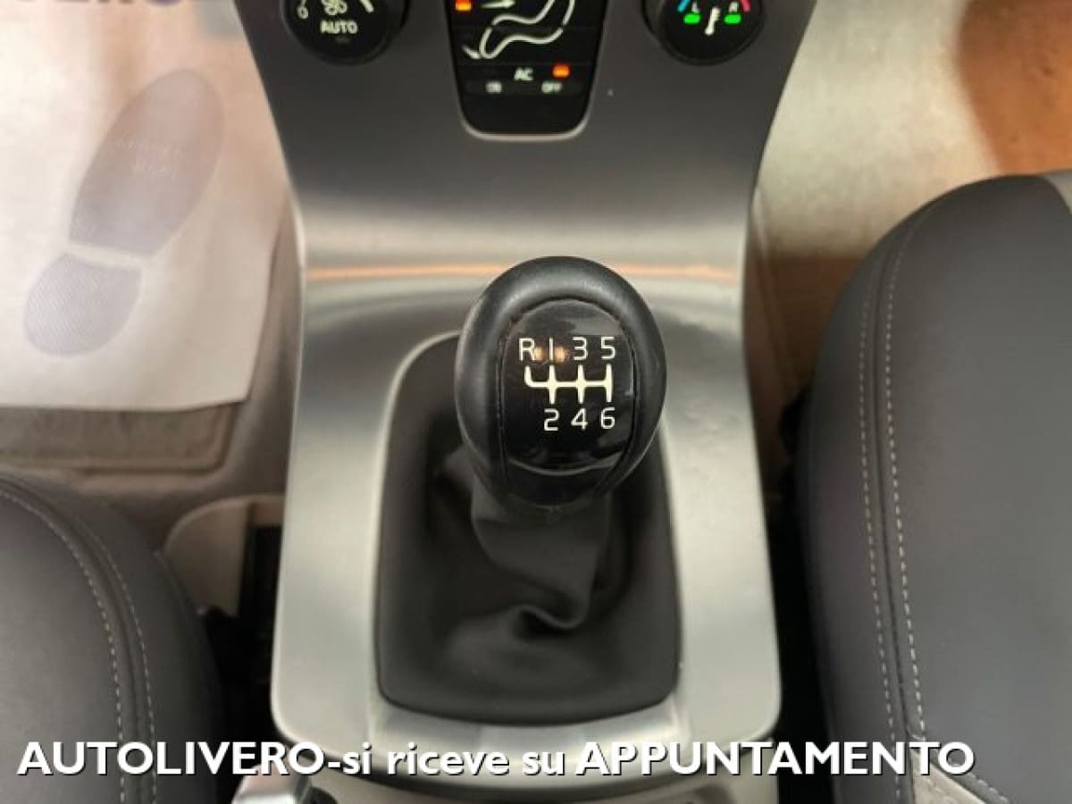 VOLVO V50 (2003-2012) 6